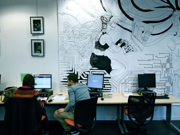 La fracture de la bande passante, les MOOCs et la Reine rouge