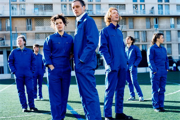 Une carte de Noël d'Arcade Fire au profit de KANPE
