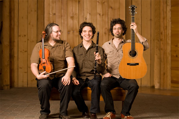 Genticorum, Alexandre Poulin et Benoît Archambault récompensés au gala des Prix musique folk canadienne 2011