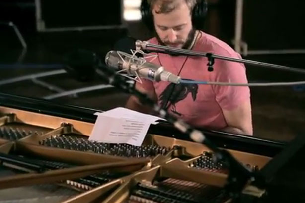 Bon Iver diffuse sur Youtube la captation vidéo d'une session d'enregistrement