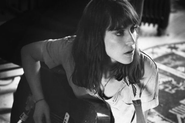 Feist rend hommage au travail d'Irina Werning dans son plus récent clip