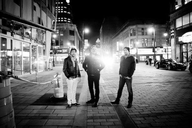 Le trio Plaster est de retour avec un deuxième album
