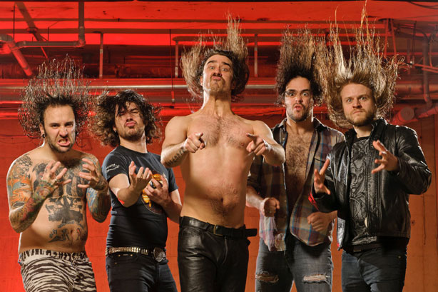 Dance Laury Dance de passage à Shawinigan et Trois-Rivières pour des soirées hard rock