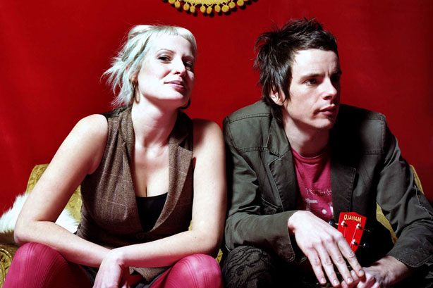 Jérôme Minière et aRTIST oF tHE yEAR revisitent des pièces d'Alfa Rococo