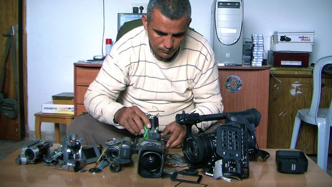 RIDM 2012 : Matthew's Laws, Ma vie réelle et 5 Broken Cameras remportent des prix