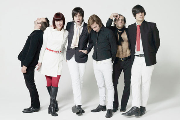 Les Breastfeeders chantent Noël