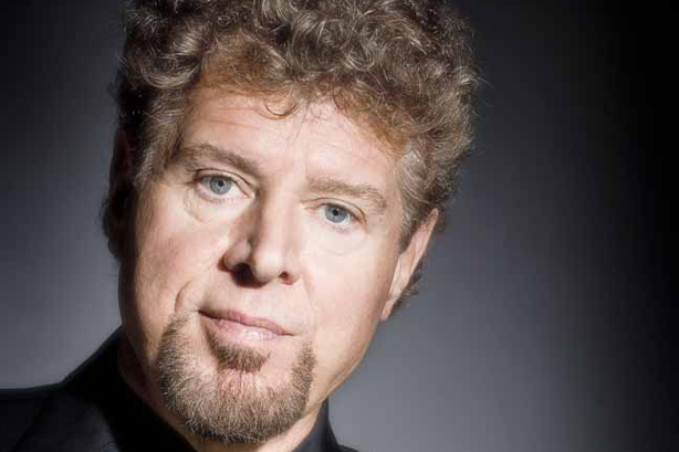 Le baryton Charles Prévost chante Vigneault