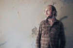«Ouais ben» : un nouveau clip pour Bernard Adamus