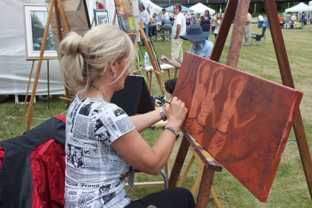 Festival en arts de Gatineau: de nombreux artisans au parc Maclaren