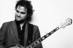 Thomas Hellman remporte le prix de l’Académie Charles Cros pour <i>Thomas Hellman chante Roland Giguère</i>