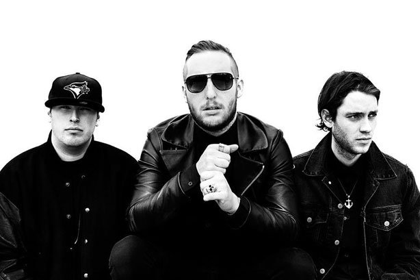 Loud Lary Ajust : un vidéoclip pour la pièce Cendres en collaboration avec Fanny Bloom