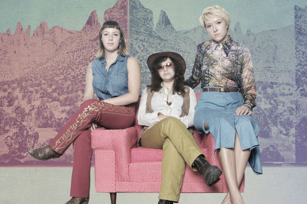 Les Hay Babies à Chicoutimi et Saint-Félicien juste avant la sortie de Mon Homesick Heart