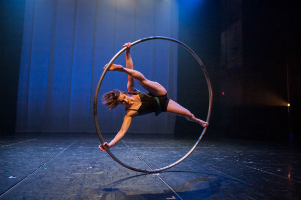 L'École nationale de cirque présente ses deux spectacles de fin d'année : L'abri et La matrice de Morphée