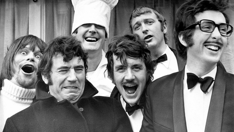 Monty Python dévoile une pièce inédite: Écoutez Lousy Song