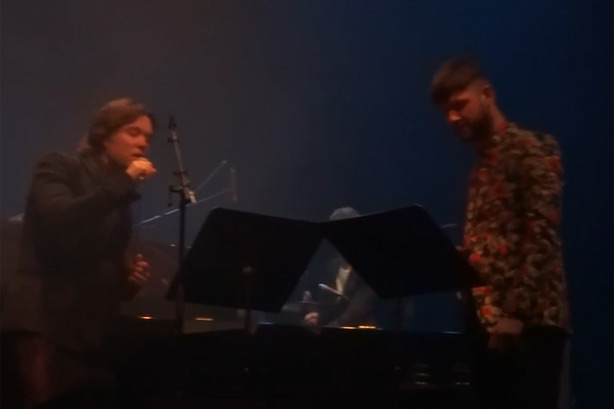 Rufus Wainwright et Pierre Lapointe chantent ensemble à Paris