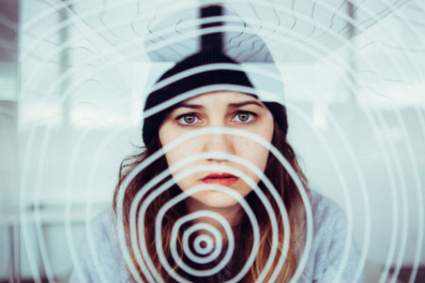 [À écouter] Laura Sauvage : Un projet solo pour Vivianne Roy des Hay Babies