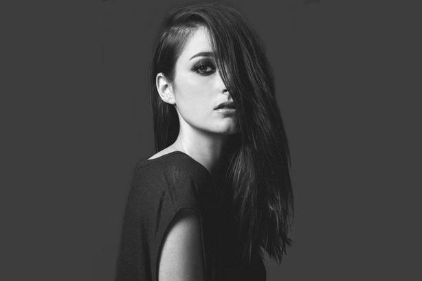 [À écouter] Banks chante sur 1998 de Chet Faker