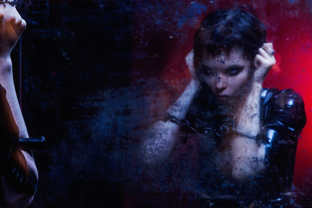 Alice Glass dévoile une première pièce en solo très sombre, Stillbirth