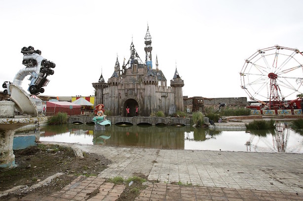 Dismaland : L'attraction la plus déprimante du Royaume-Uni