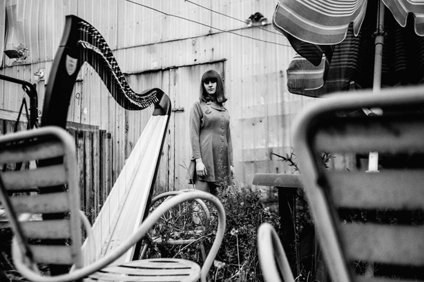 Emilie & Ogden reprend Taylor Swift à la harpe!