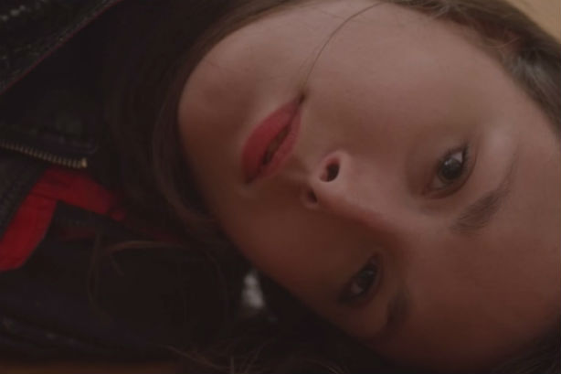 [À visionner] Olympe, le premier vidéoclip de Rosie Valland