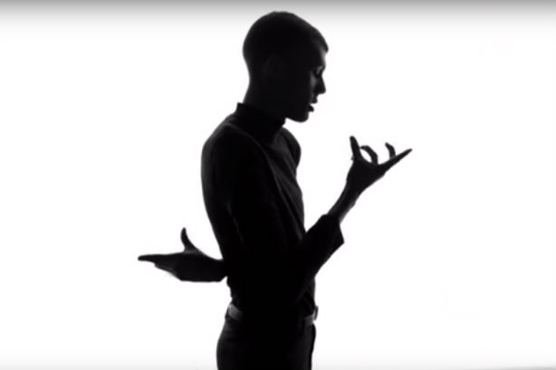 [À voir] Stromae s'attaque au cancer