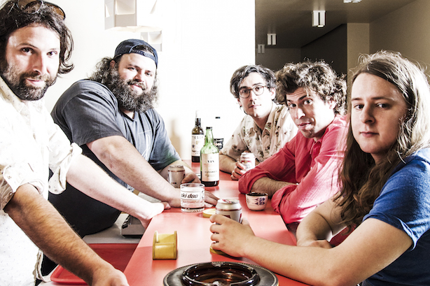 [En écoute] Les Hôtesses d'Hilaire – Touche moi pas là