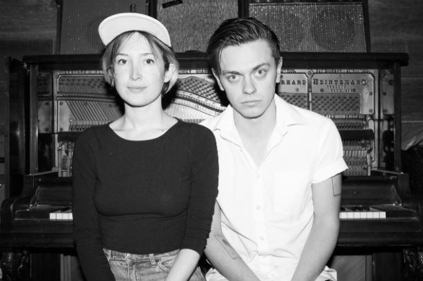July Talk exhorte les 18-24 ans à voter aux élections fédérales (et les remerciera un à un)