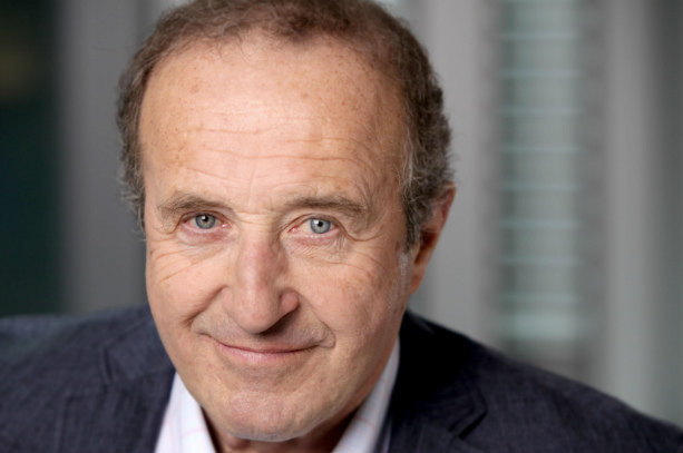 Bernard Derome présente un tout nouveau documentaire sur la crise identitaire québécoise à Télé-Québec