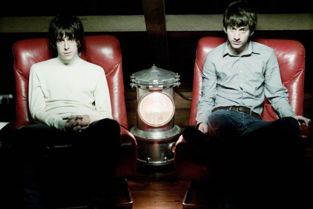 The Last Shadow Puppets renaîtra de ses cendres « quelque part en 2016 »