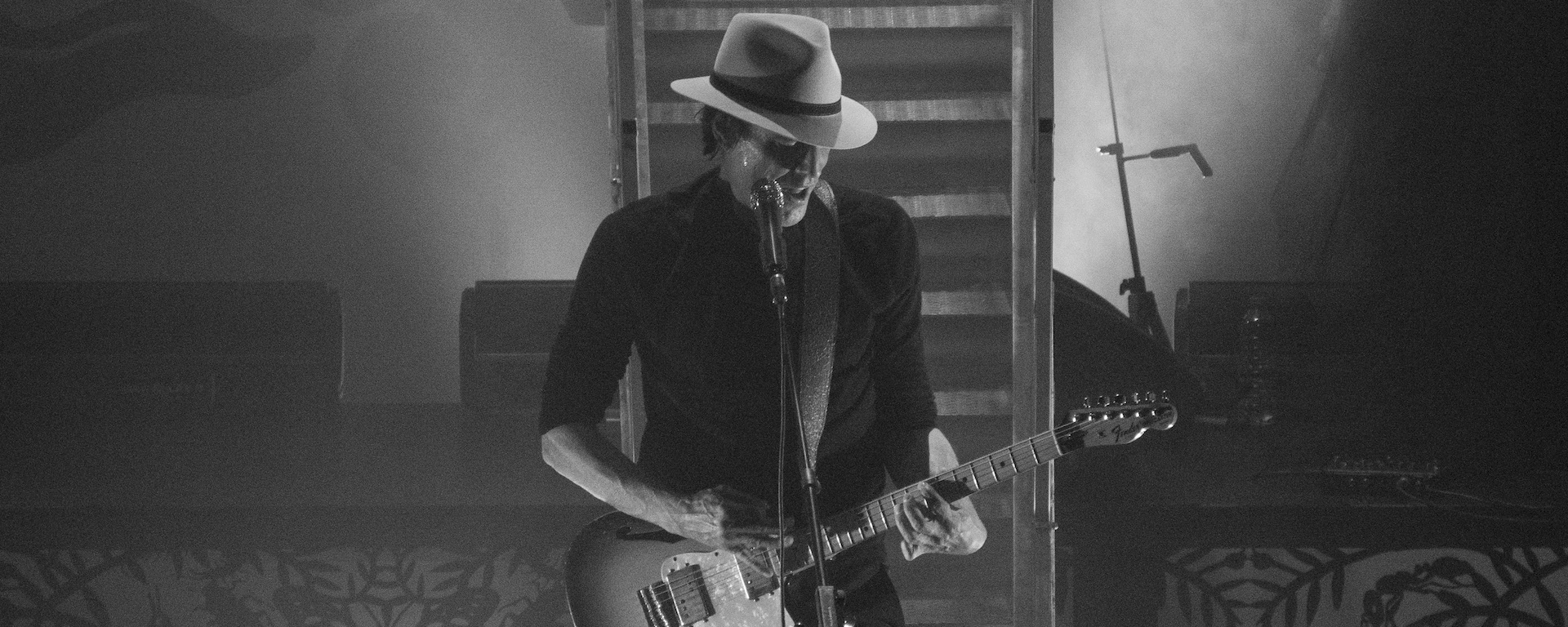 Deux supplémentaires pour Jean Leloup en solo!