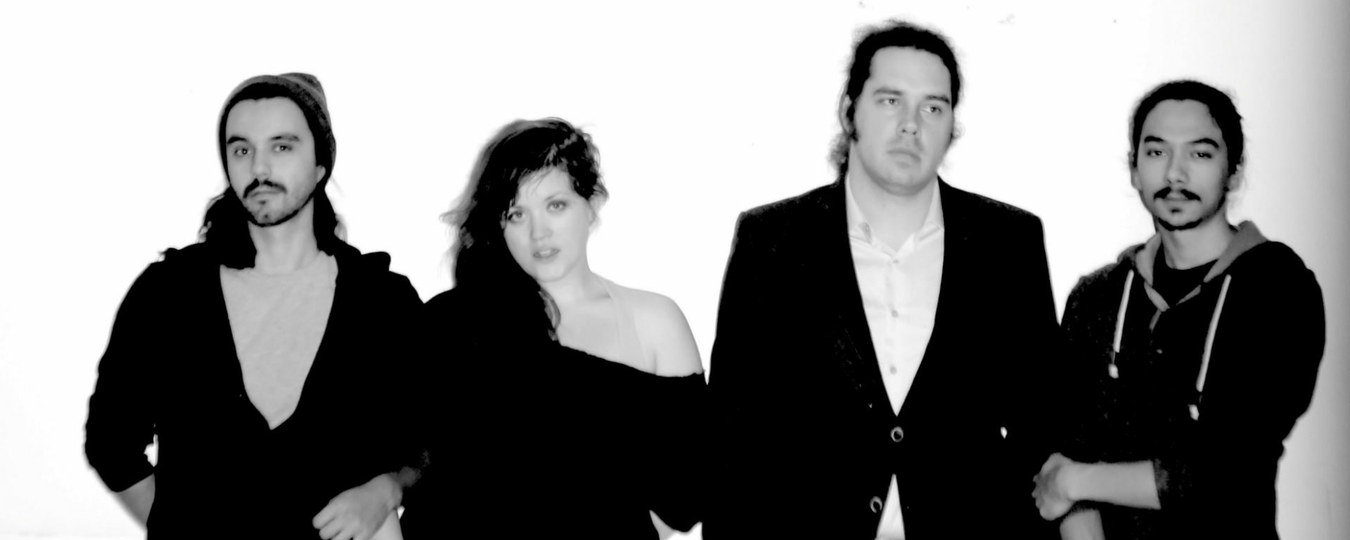 PopLéon dévoile une pièce fantomatique et rêveuse