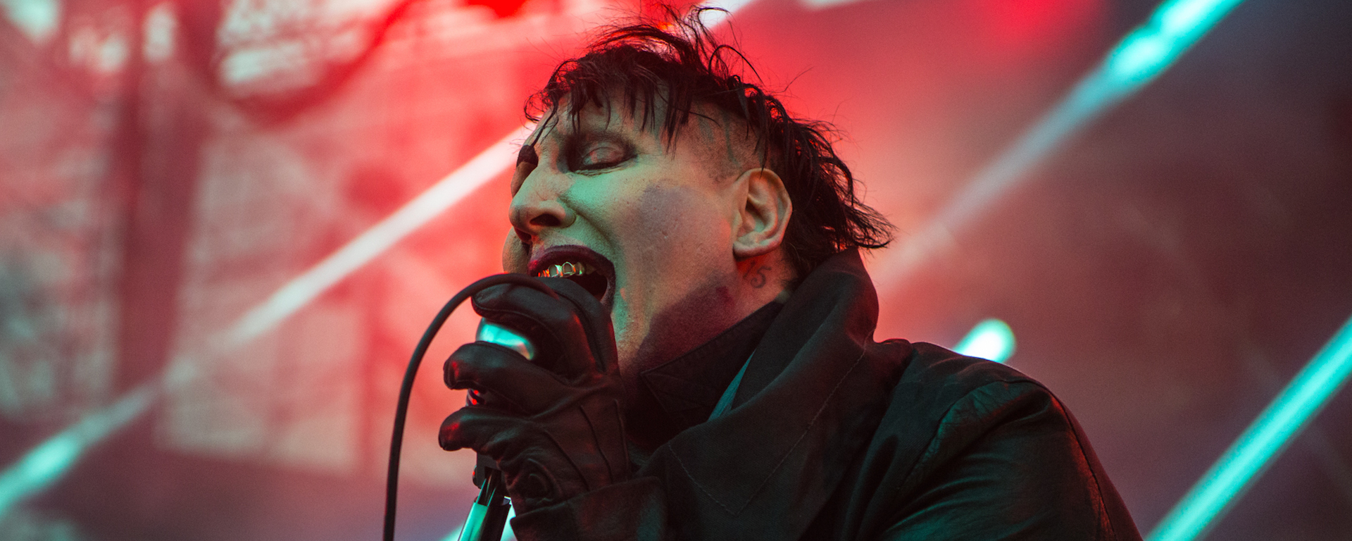 Marilyn Manson et Shooter Jennings reprennent Cat People (Putting Out Fire) de David Bowie
