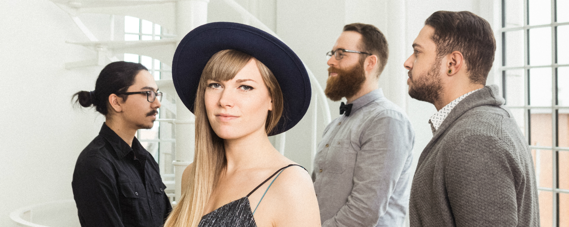 [En écoute] Le premier extrait follement groovy de Émeraude