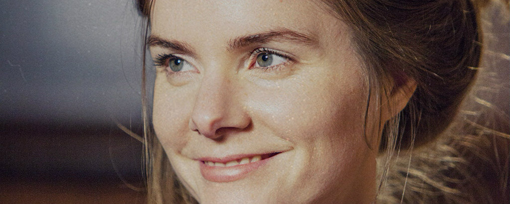 Joëlle Saint-Pierre propose un joli clip pour Carrousel