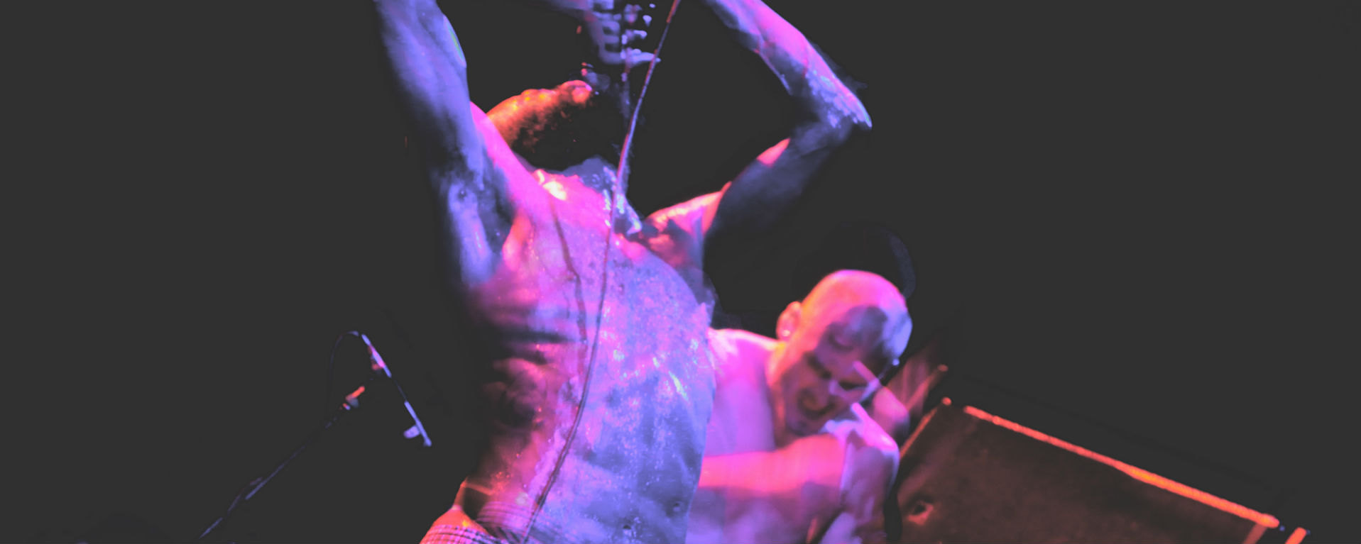 Une nouvelle chanson de Death Grips à écouter… au téléphone