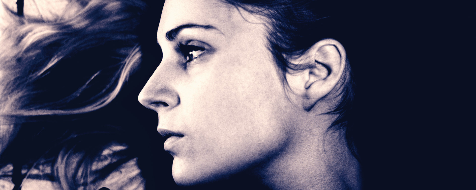 Agnes Obel en duo avec elle-même sur Familiar