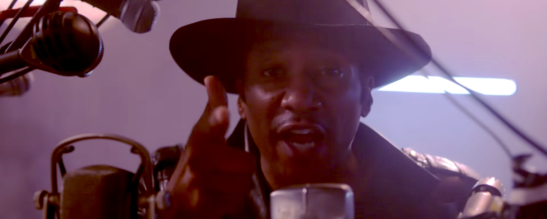 A Tribe Called Quest livre un clip puissant pour We The People…