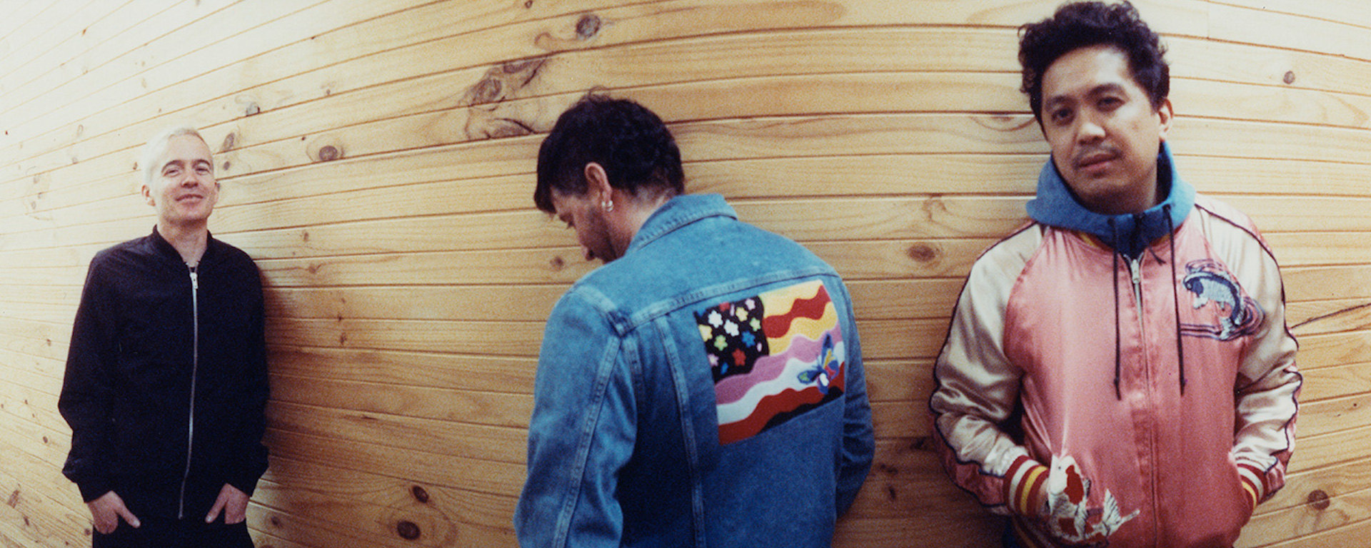 The Avalanches dévoile deux versions d'une chanson inédite, Bad Day