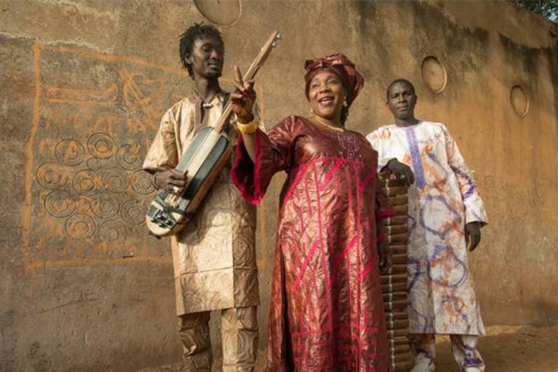 Trio Da Kali