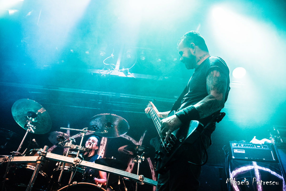 4-prong-14