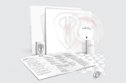 140214-perfect-pussy-vinyl-blood