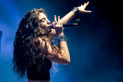 Lorde_byPatBeaudry614