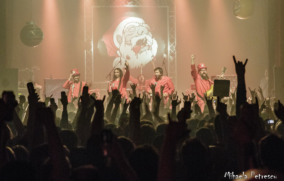 Mononc' Serge et Anonymus : Retour en images sur les Fêtes en Enfer de Montréal (30 décembre)