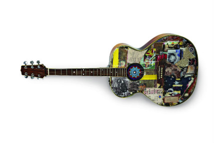 Guitare de Richard Séguin, Takamine, vers 1980, prêt de Richard Séguin.