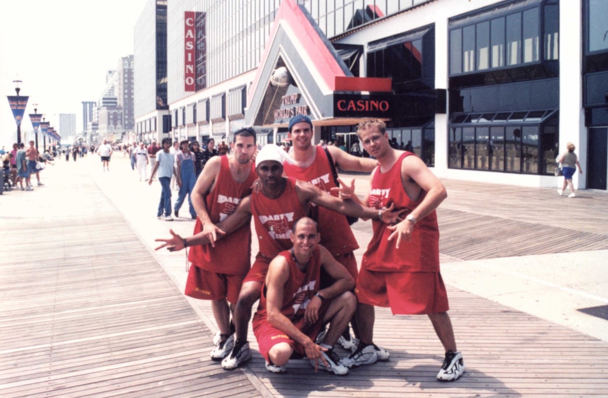 Studio Party Time en compétition à Atlantic City en 1998, À l'extrême gauche: Guildo Griffin (Archives SPT)