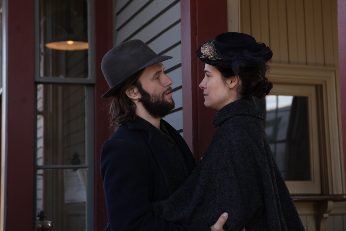 Francis Ducharme et Caroline Dhavernas / Crédit: Sébastien Raymond