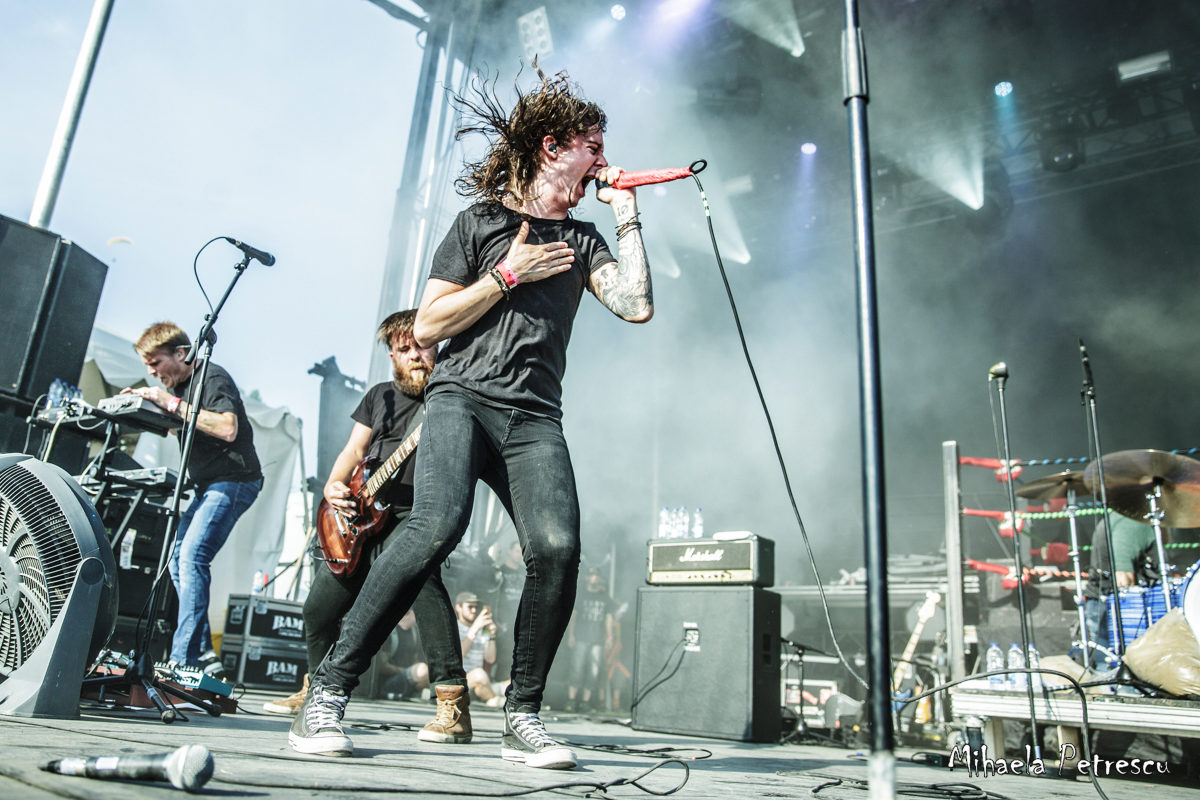 8-underoath-4