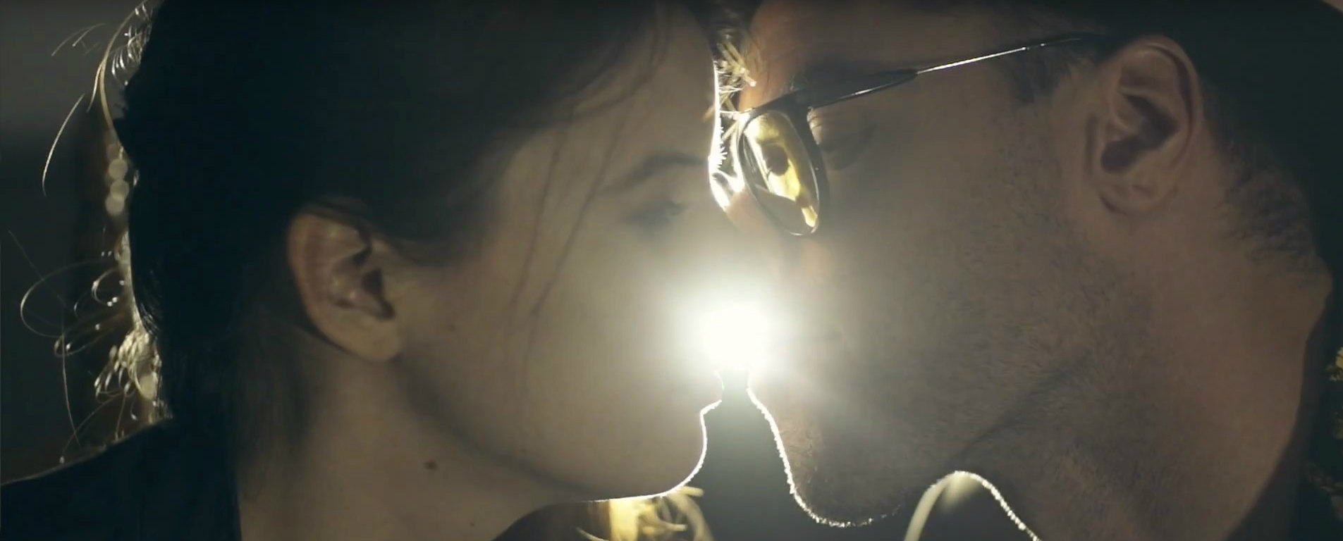 Un vidéoclip chaud bouillant pour Les Guerres d'l'Amour