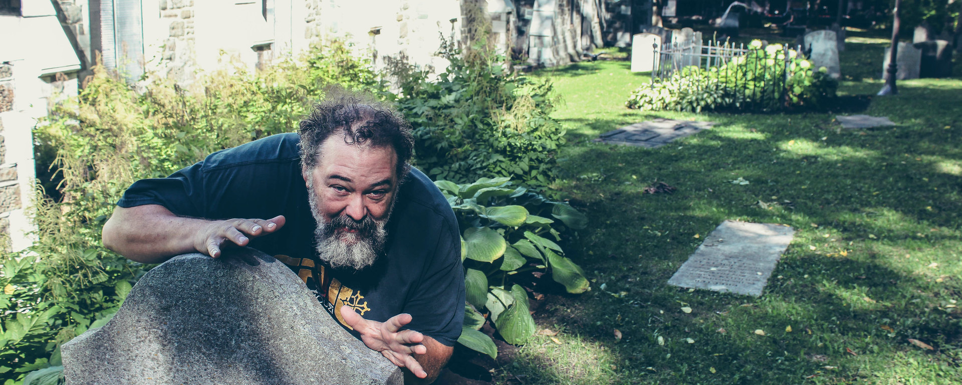 Patric Saucier: Au-dessus de la fosse commune